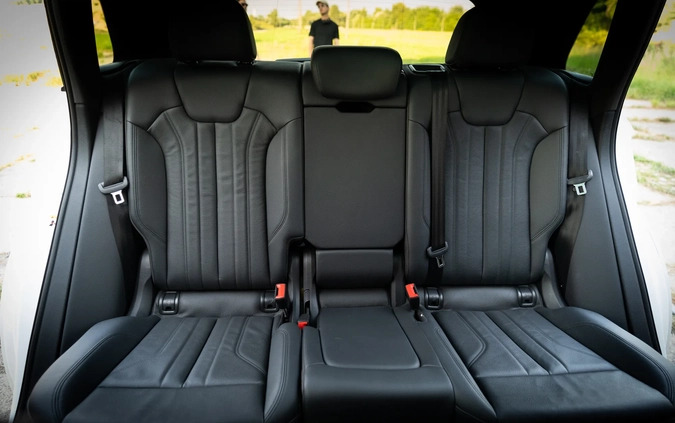 Audi Q5 cena 147000 przebieg: 40000, rok produkcji 2020 z Kraków małe 232